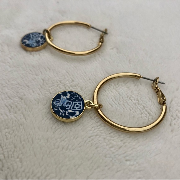 Japanese Hoop Earrings Dangle Gold with Blue and White Round Emblems - Picture 1 of 7